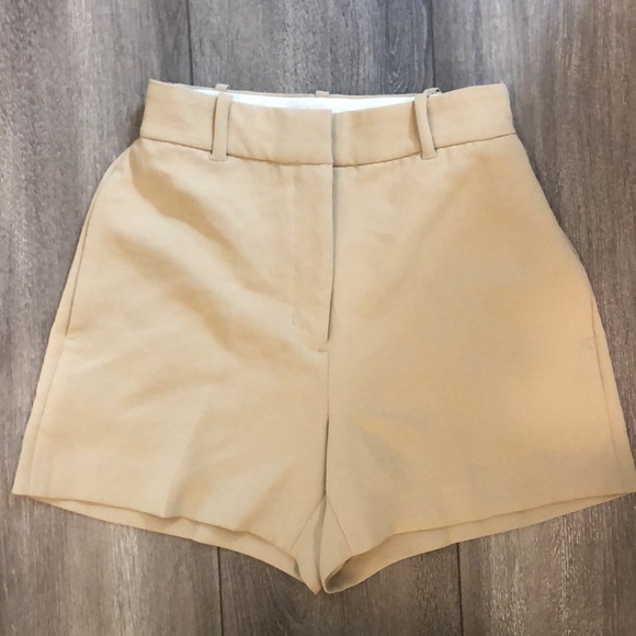 Wilfred anthem shorts in tan - Picture 3 of 4